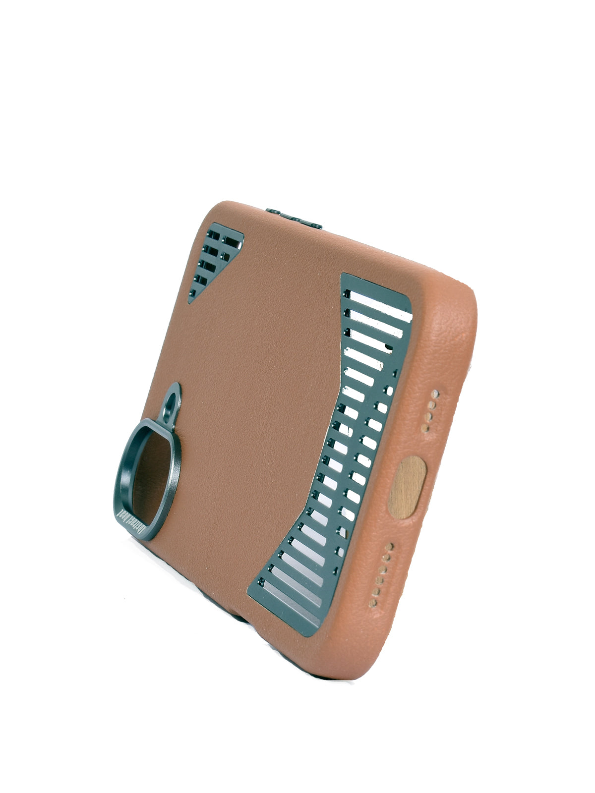 Case Chow's Aluminium Cooling Phone Case for iPhone 16 (MagSafe, Light Brown)