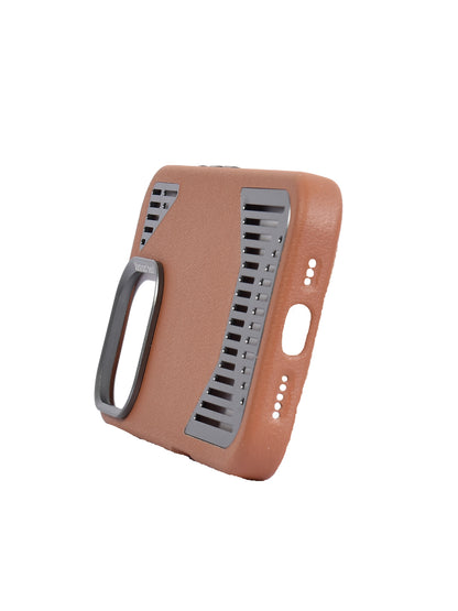 Case Chow's Aluminium Cooling Phone Case for iPhone 16 Pro (MagSafe, Light Brown)